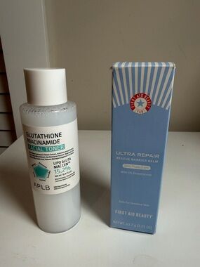 BUNDLE First Aid Beauty Ultra Barrier Balm & APLB Glutathione Niacinamide Toner